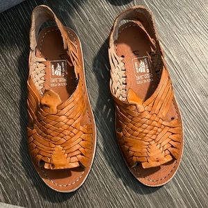 Mexican huaraches size 3 fit like a 6 womens